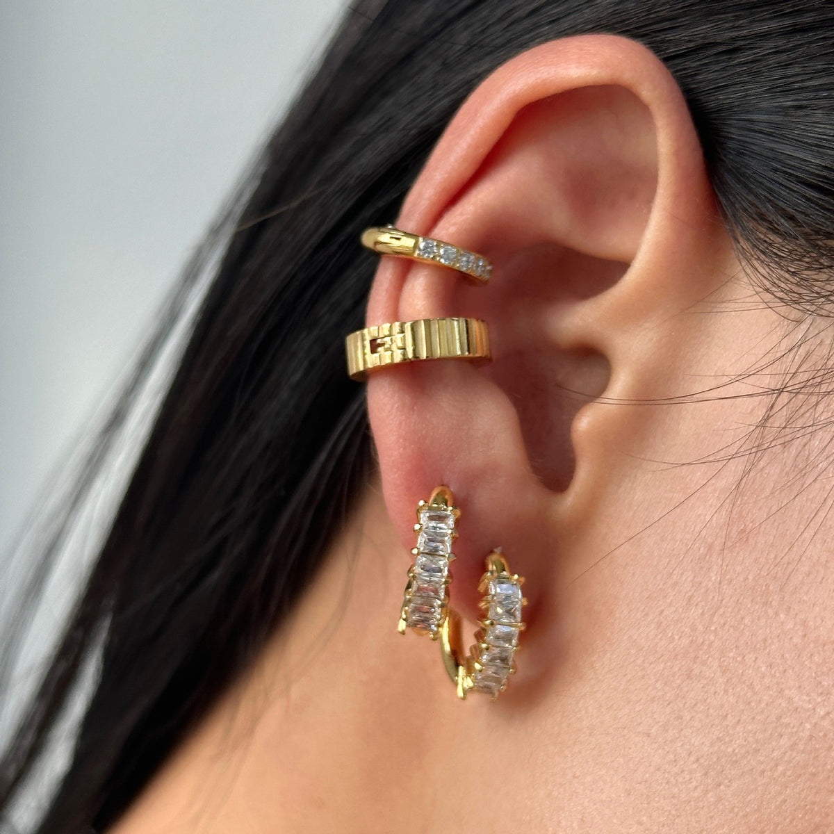 18k Classy Baguette Huggie & Striped Ear Cuff Set