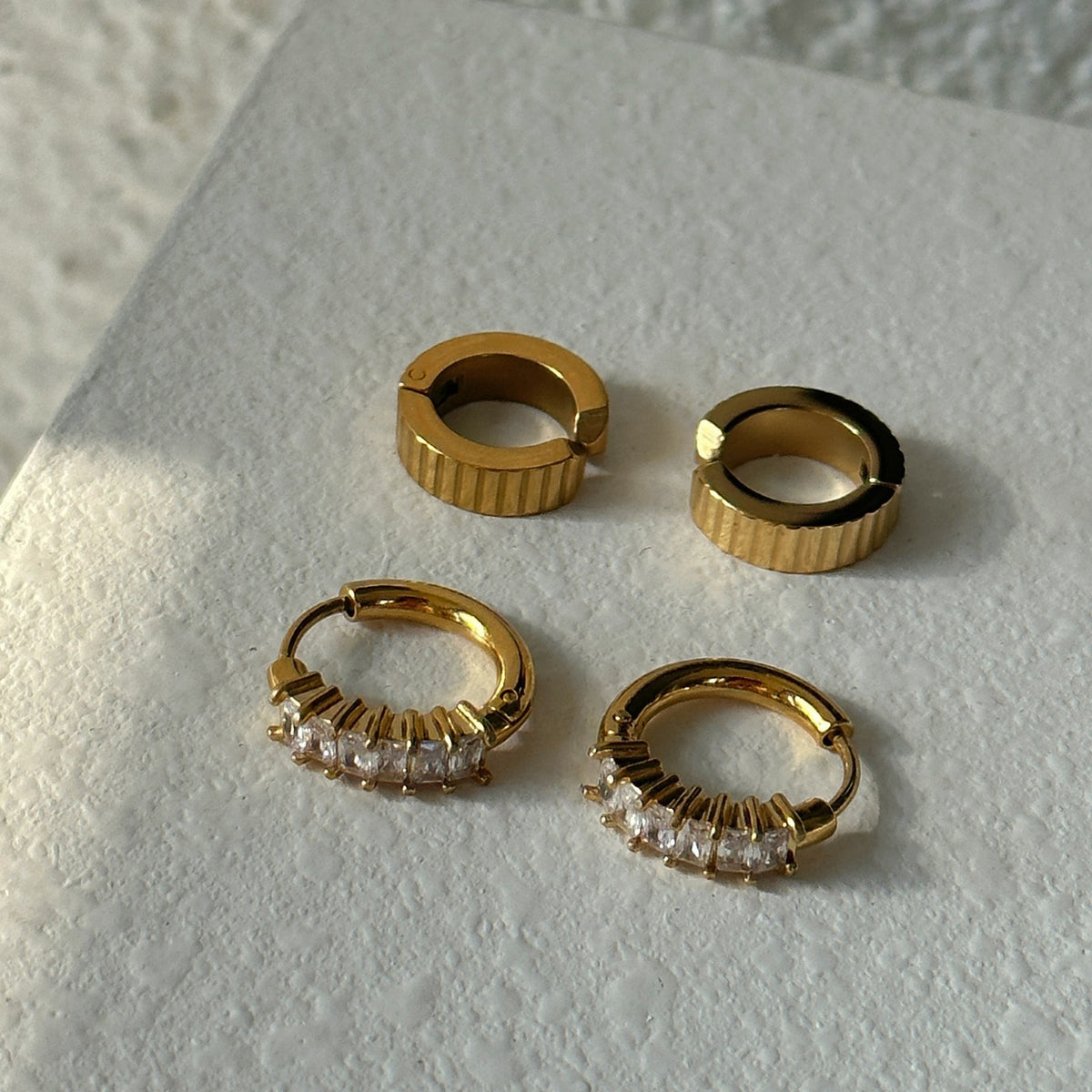 18k Classy Baguette Huggie & Striped Ear Cuff Set