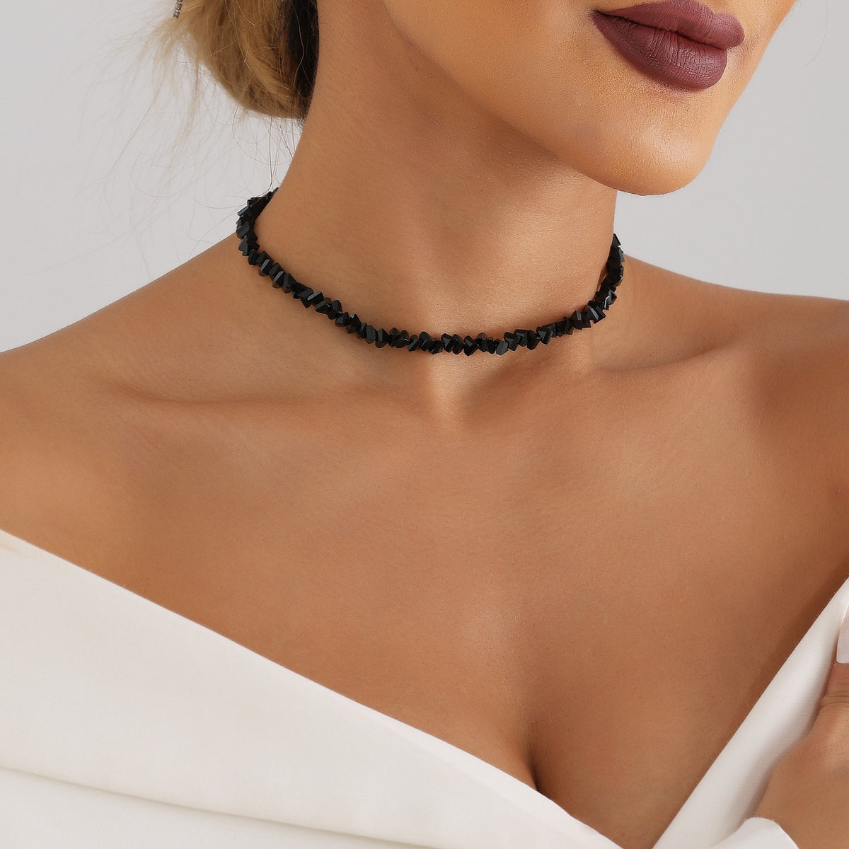 Classy Black Crystal Chip Choker Necklace
