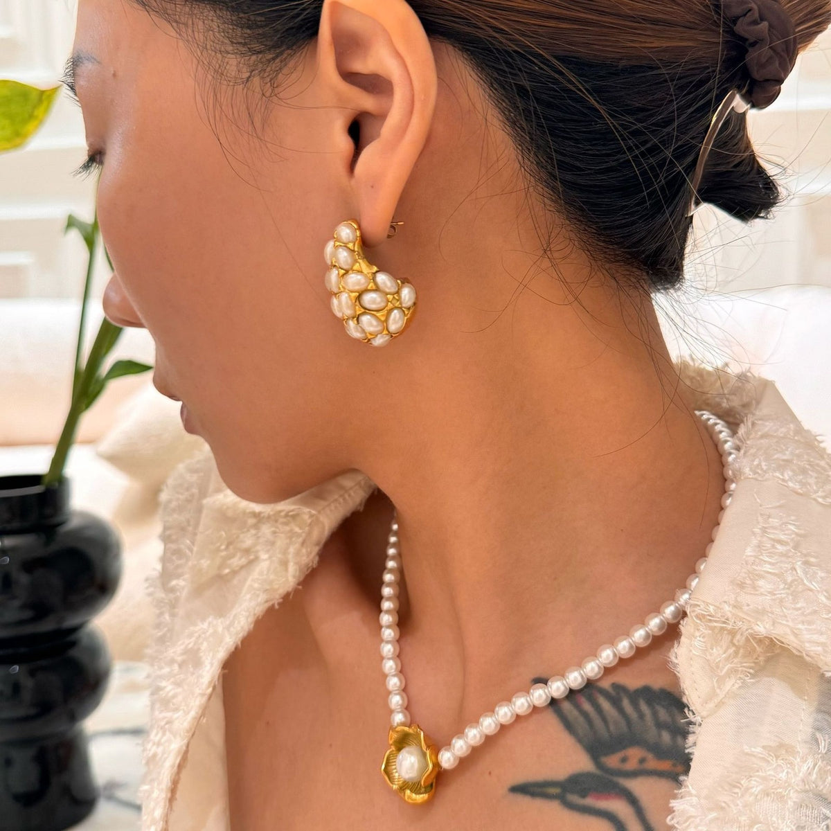 18k Classy Faux Pearl Teardrop Stud Earrings