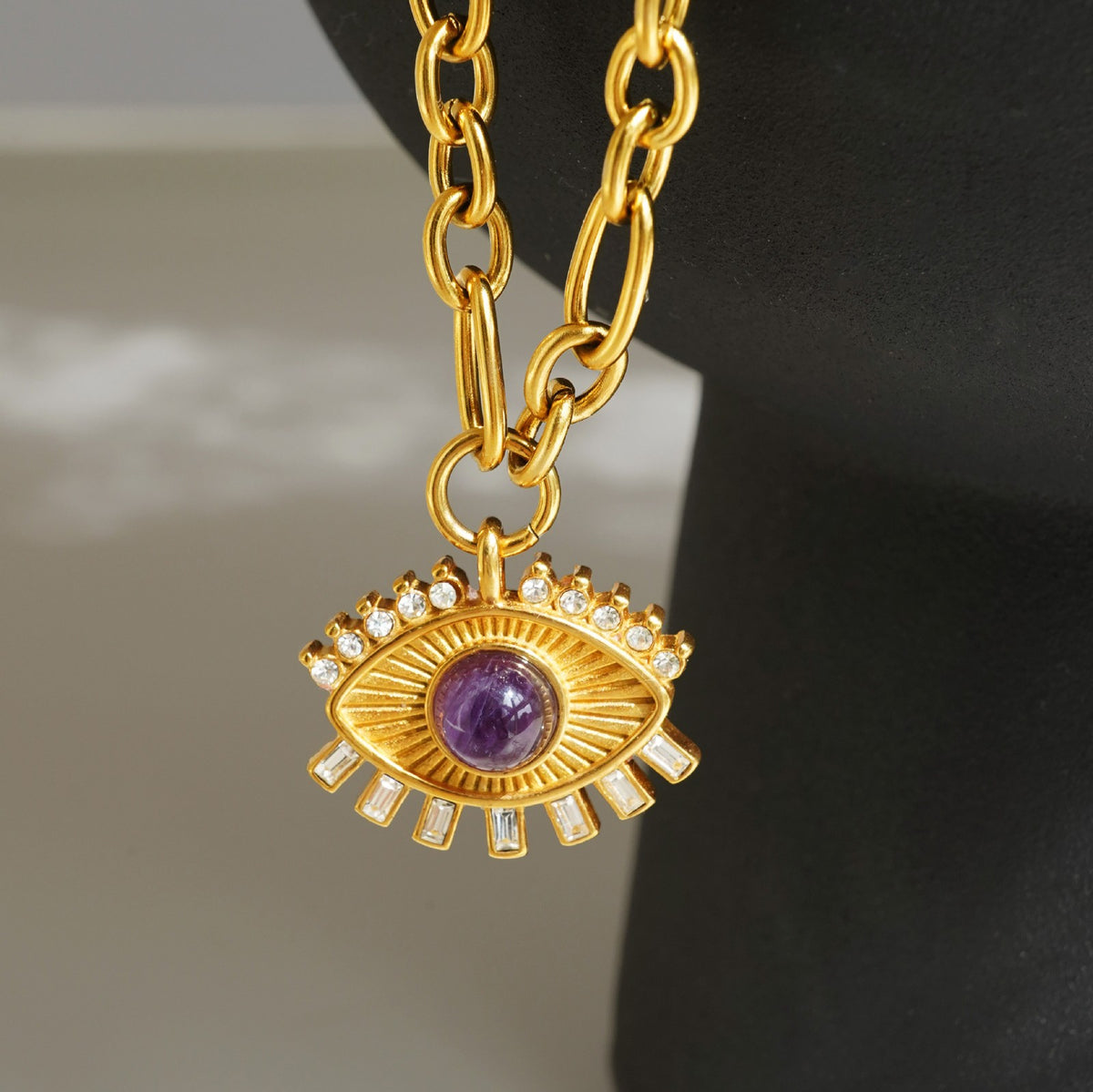 18k Vintage Sunburst Evil Eye Necklace