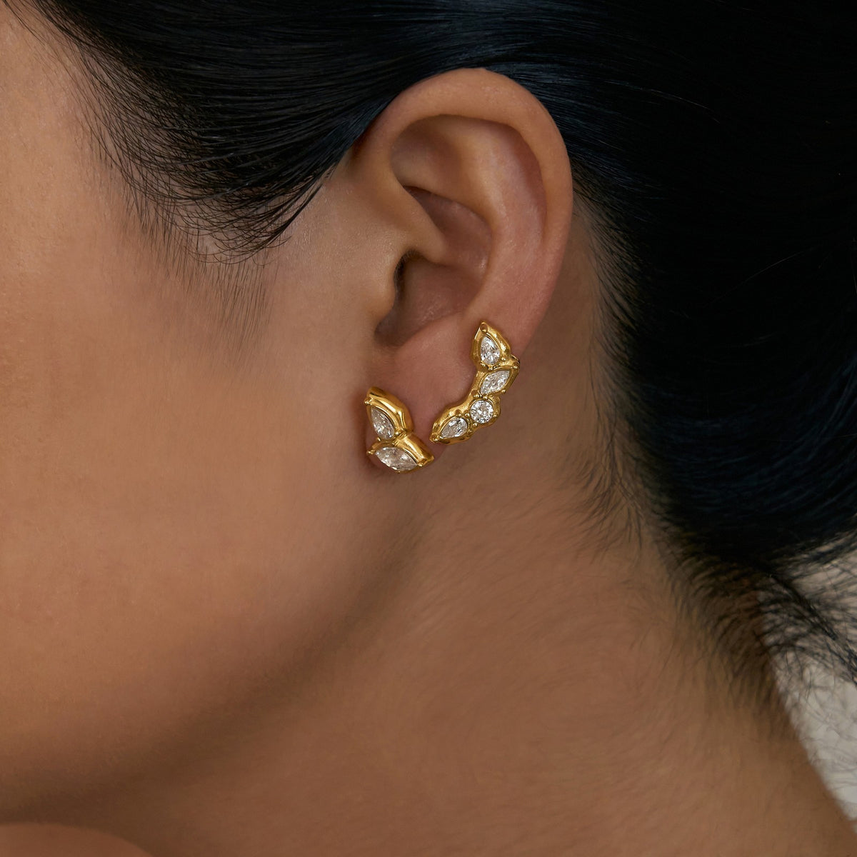 18k Dainty Geometric Zirconia Stud Earrings