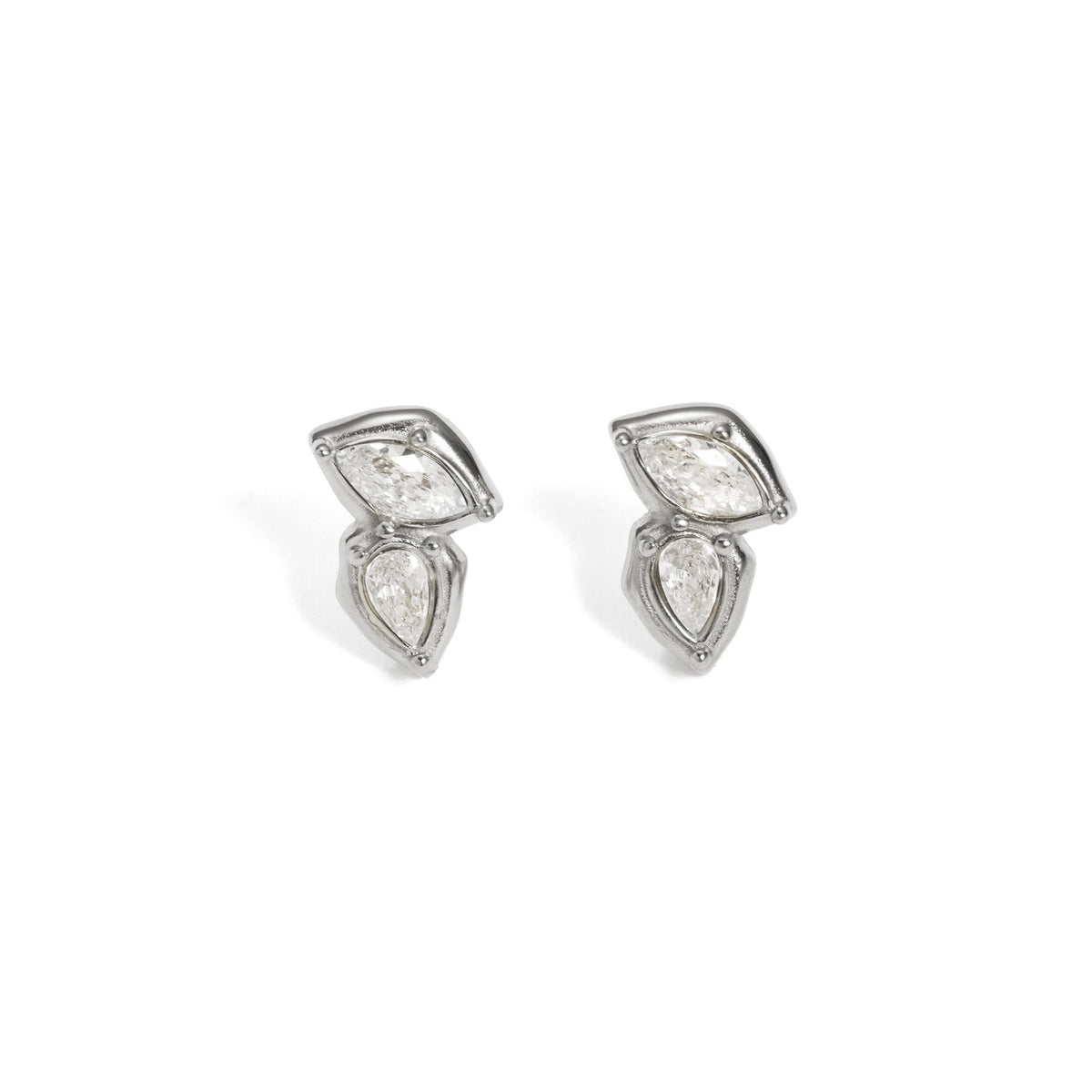 18k Dainty Geometric Zirconia Stud Earrings