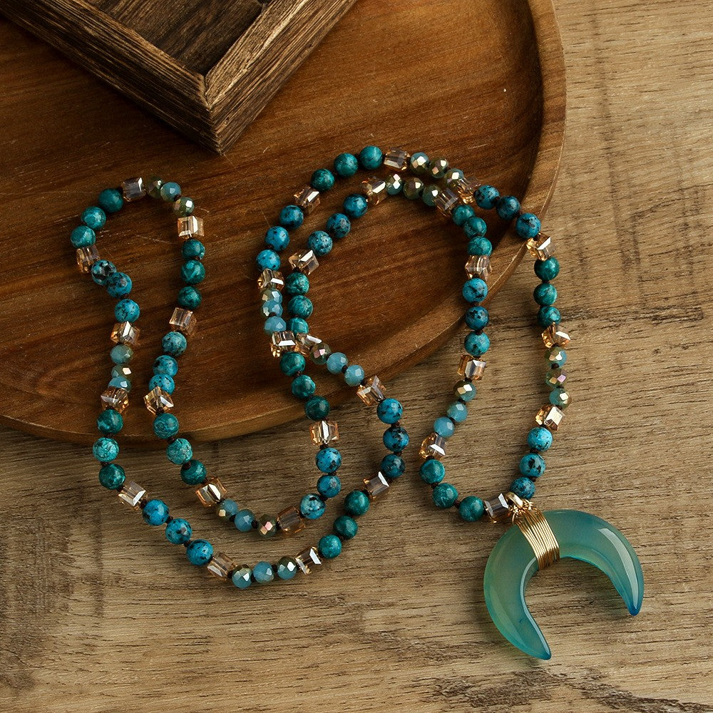 Boho Green Agate Crescent Necklace