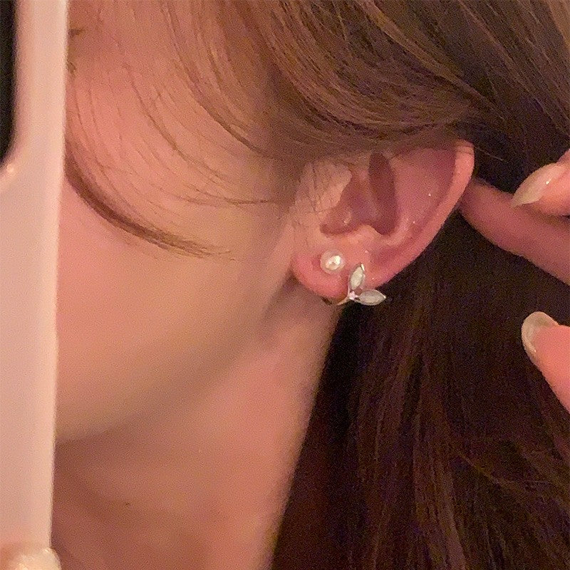 Dainty Faux Pearl Fishtail Ear Jacket Earrings