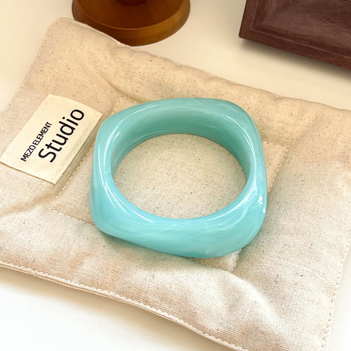Classy Marbled Geometric Resin Bangle Set
