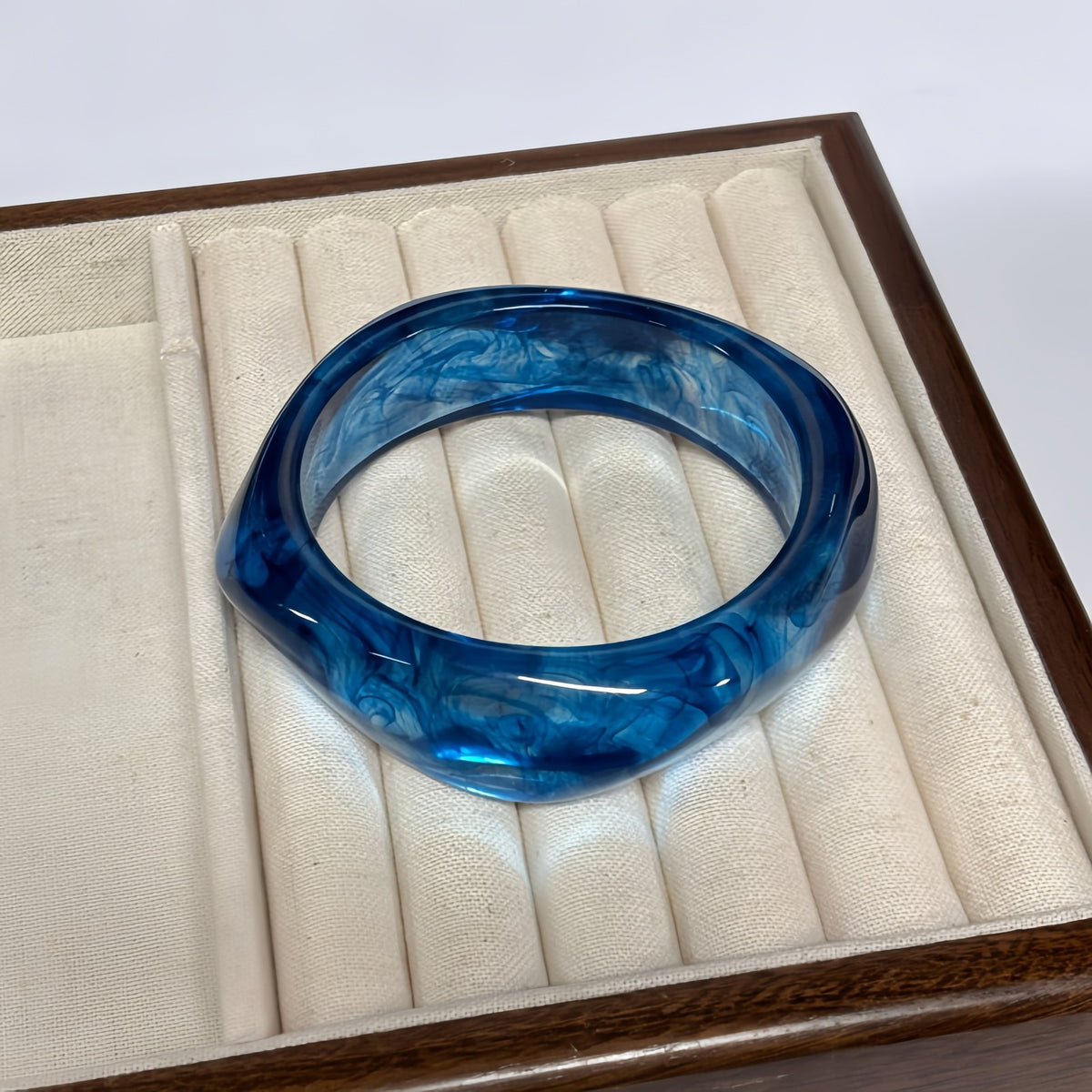 Classy Marbled Geometric Resin Bangle Set