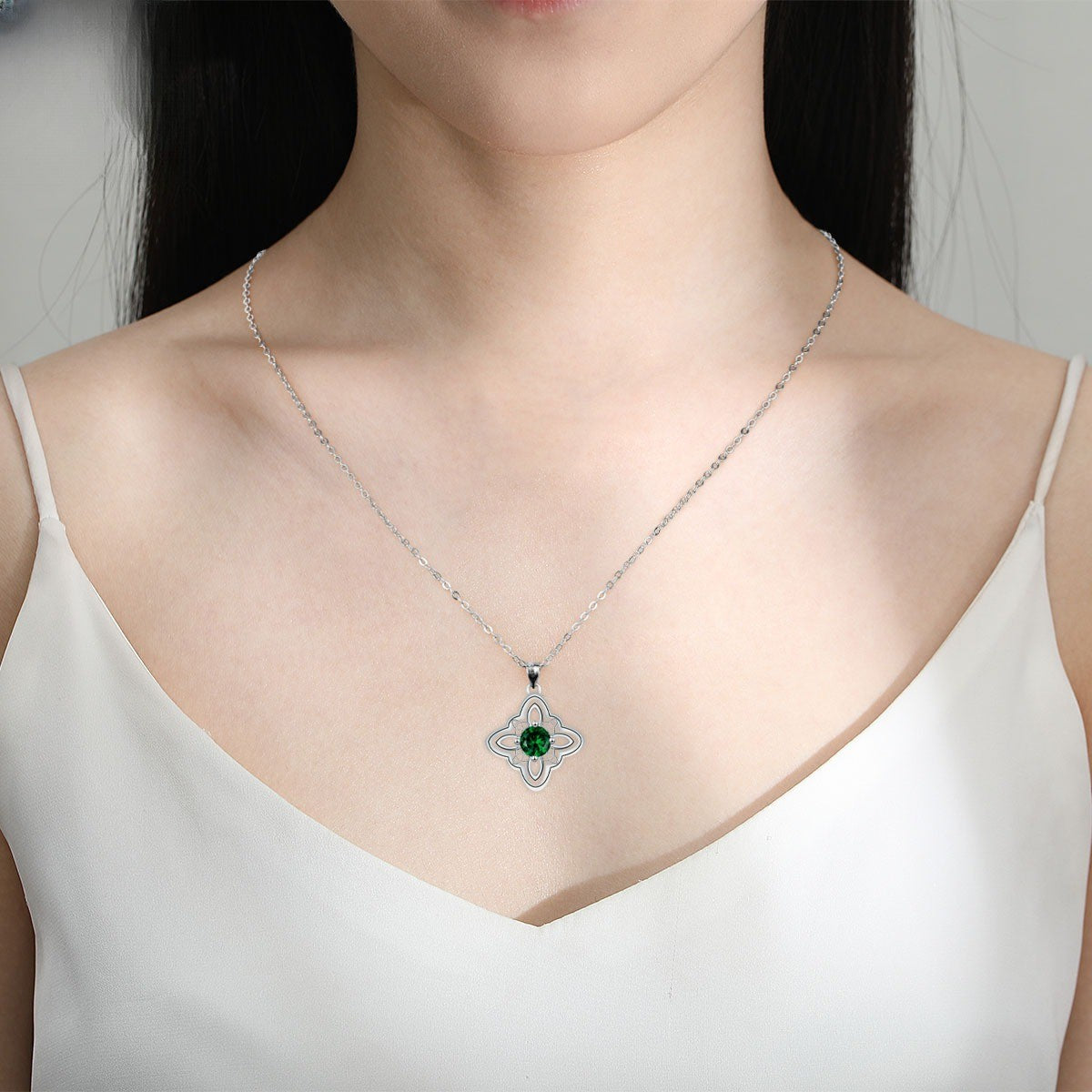 Elegant Four-Leaf Clover Pendant Necklace