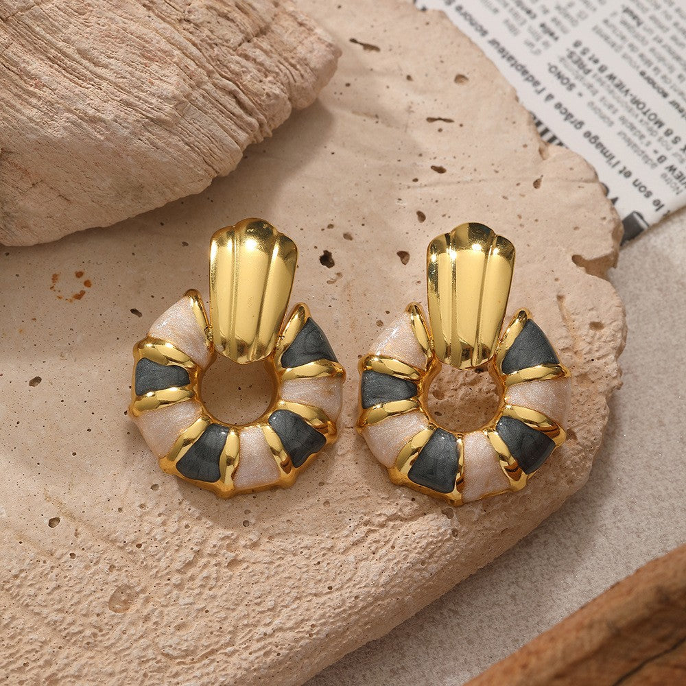 Boho Enamel Shell Stud Earrings