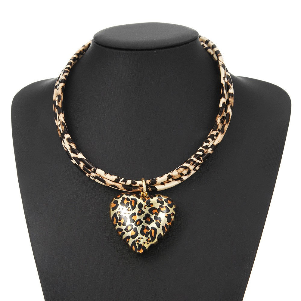 Classy Leopard Print Heart Choker Necklace