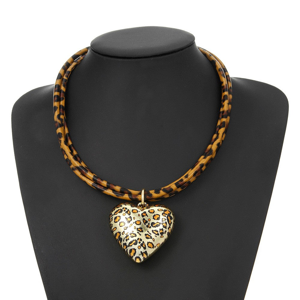 Classy Leopard Print Heart Choker Necklace