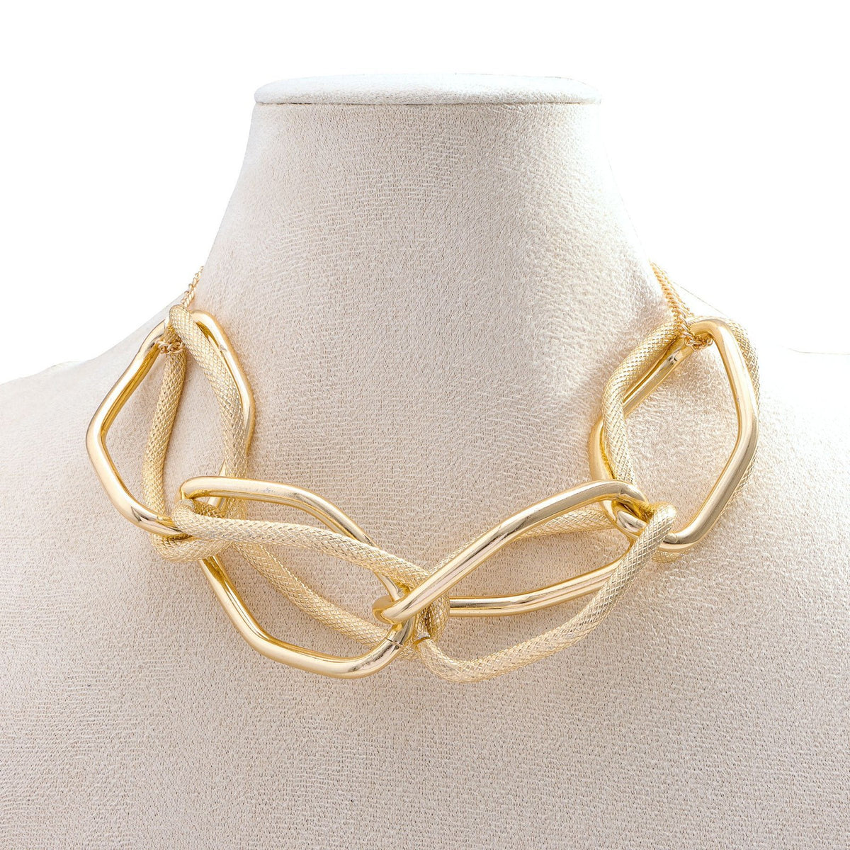 Classy Geometric Woven Link Necklace