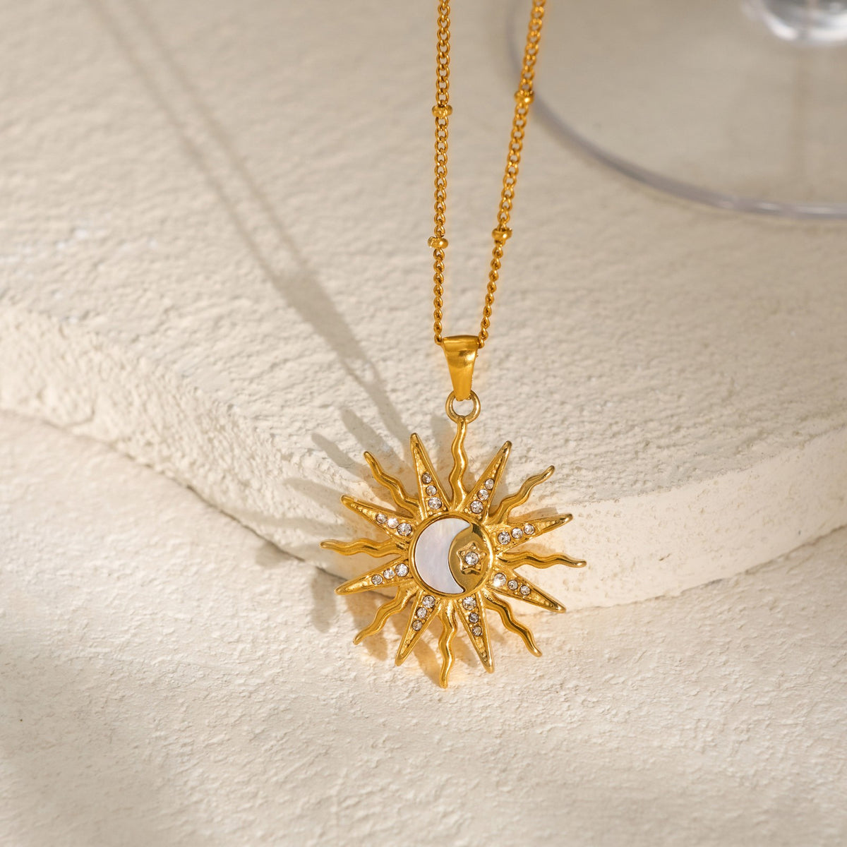 18k Dainty Sun Moon Pendant Necklace