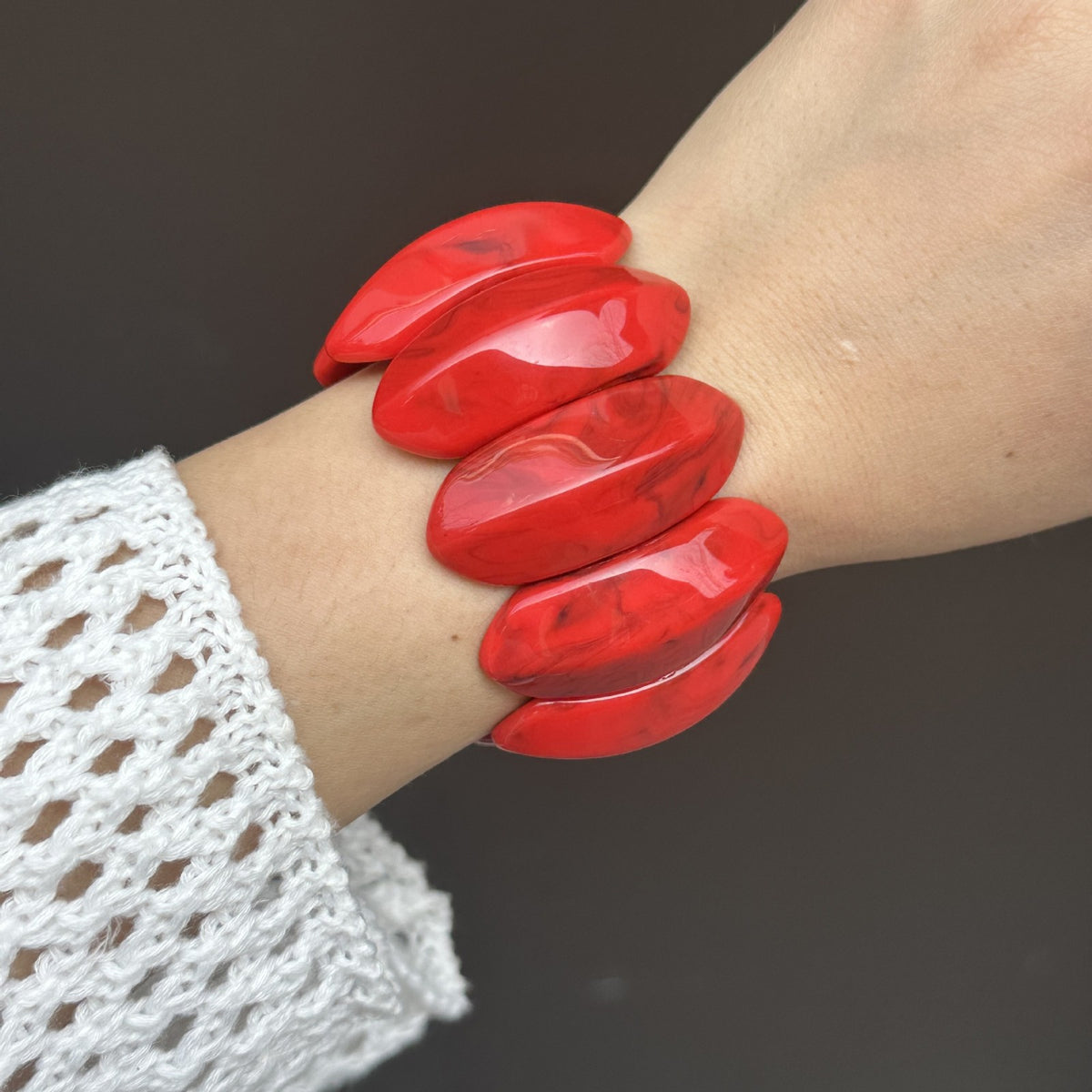 Classy Red Geometric Resin Bangle Set