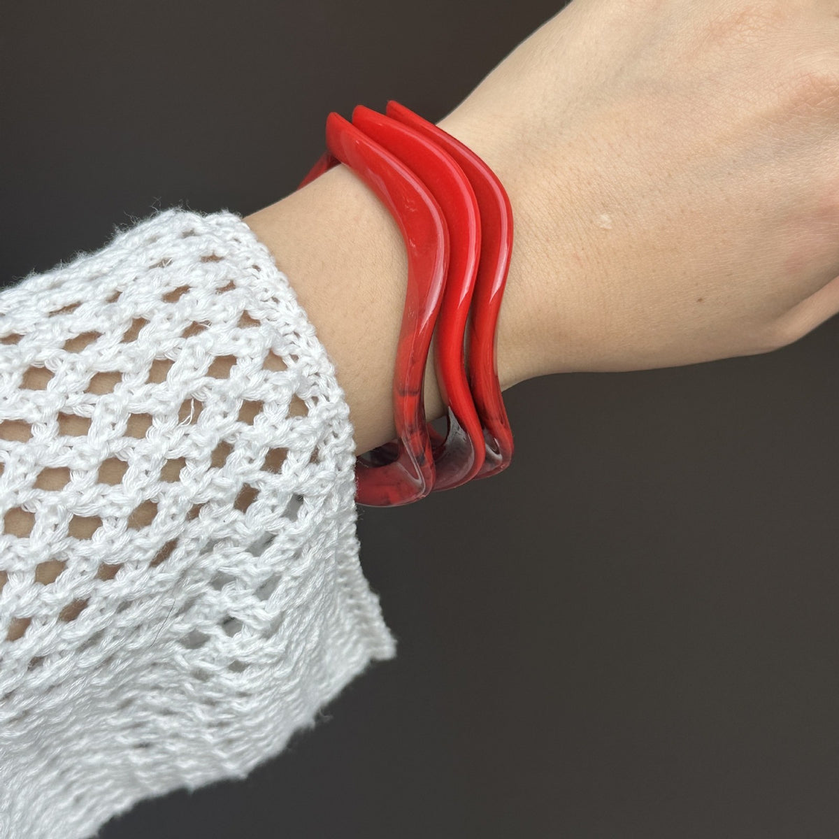 Classy Red Geometric Resin Bangle Set