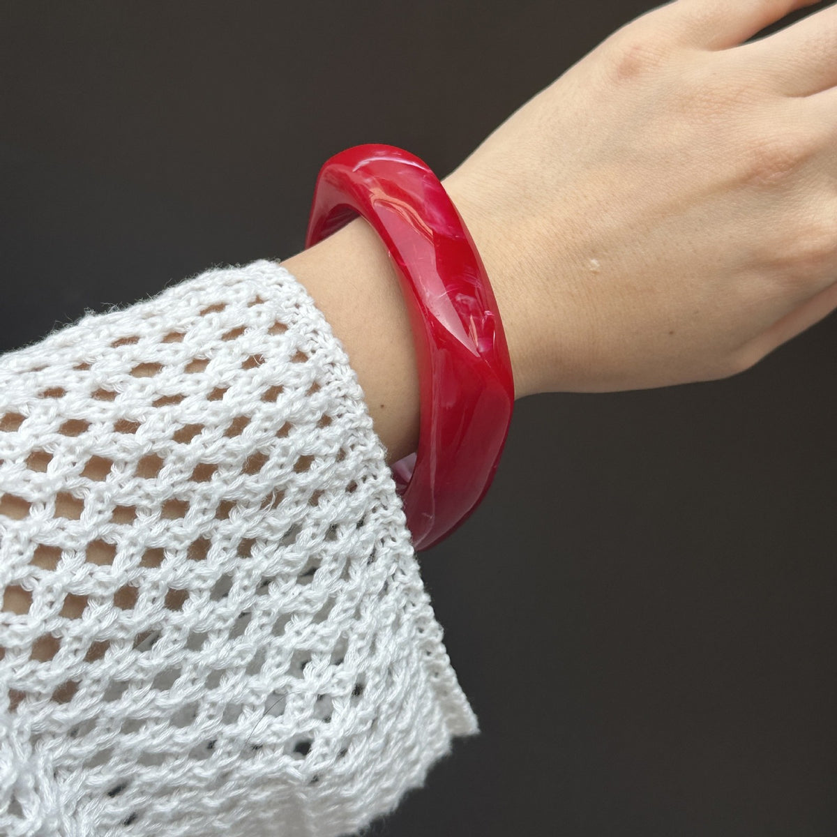 Classy Red Geometric Resin Bangle Set