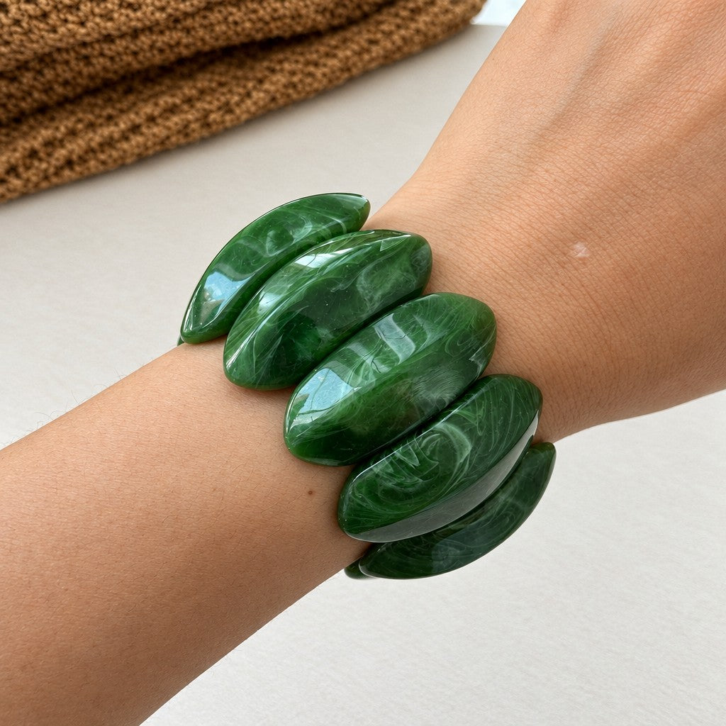 Classy Red Geometric Resin Bangle Set