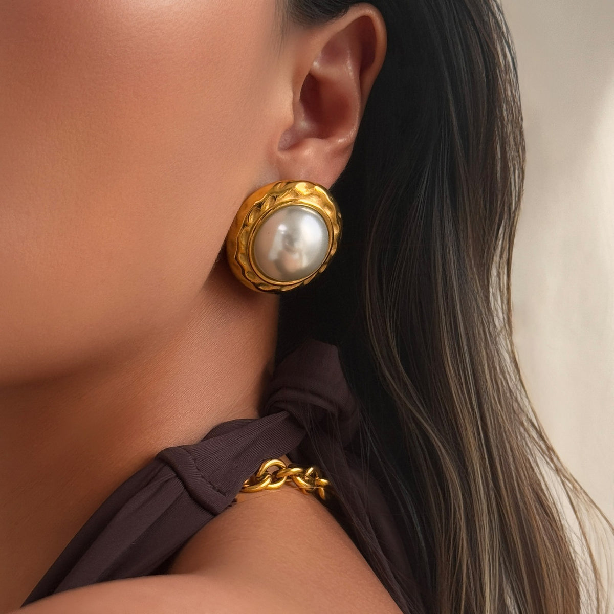 18k Vintage Textured Faux Pearl Stud Earrings