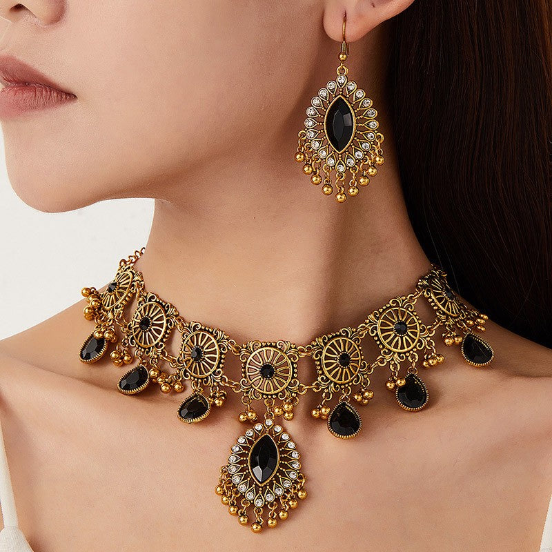 Boho Green Teardrop Necklace & Earring Set