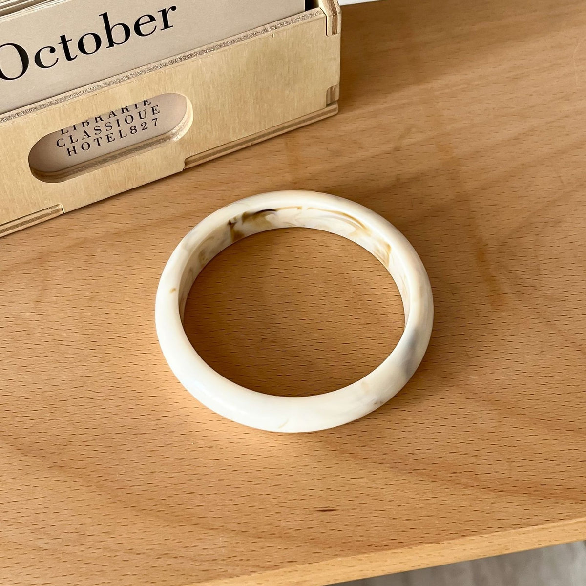 Classy Amber Marbled Resin Bangle Set
