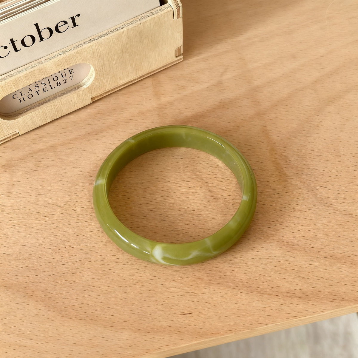 Classy Amber Marbled Resin Bangle Set
