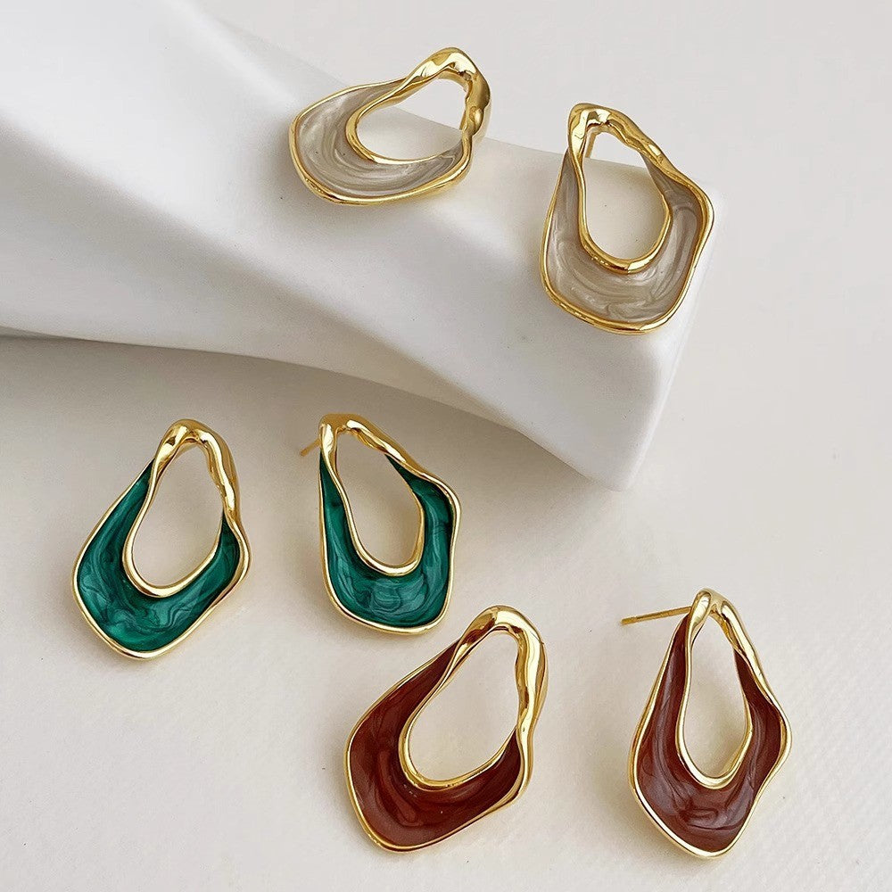 Classy White Irregular Geometric Earrings