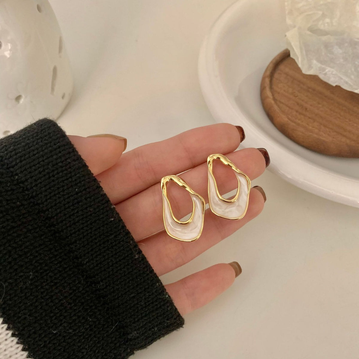 Classy White Irregular Geometric Earrings