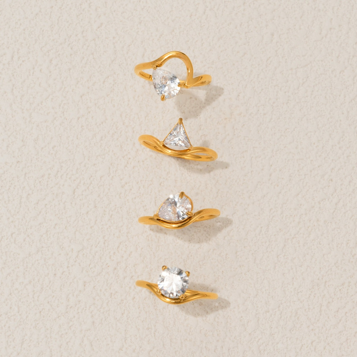 18k Dainty Geometric Zirconia Ring