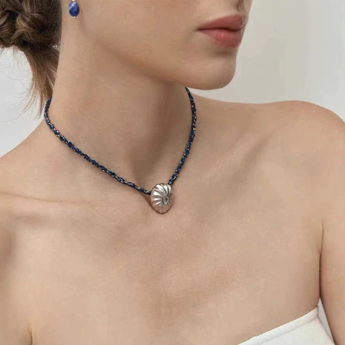 Vintage Woven Conch Shell Choker Necklace