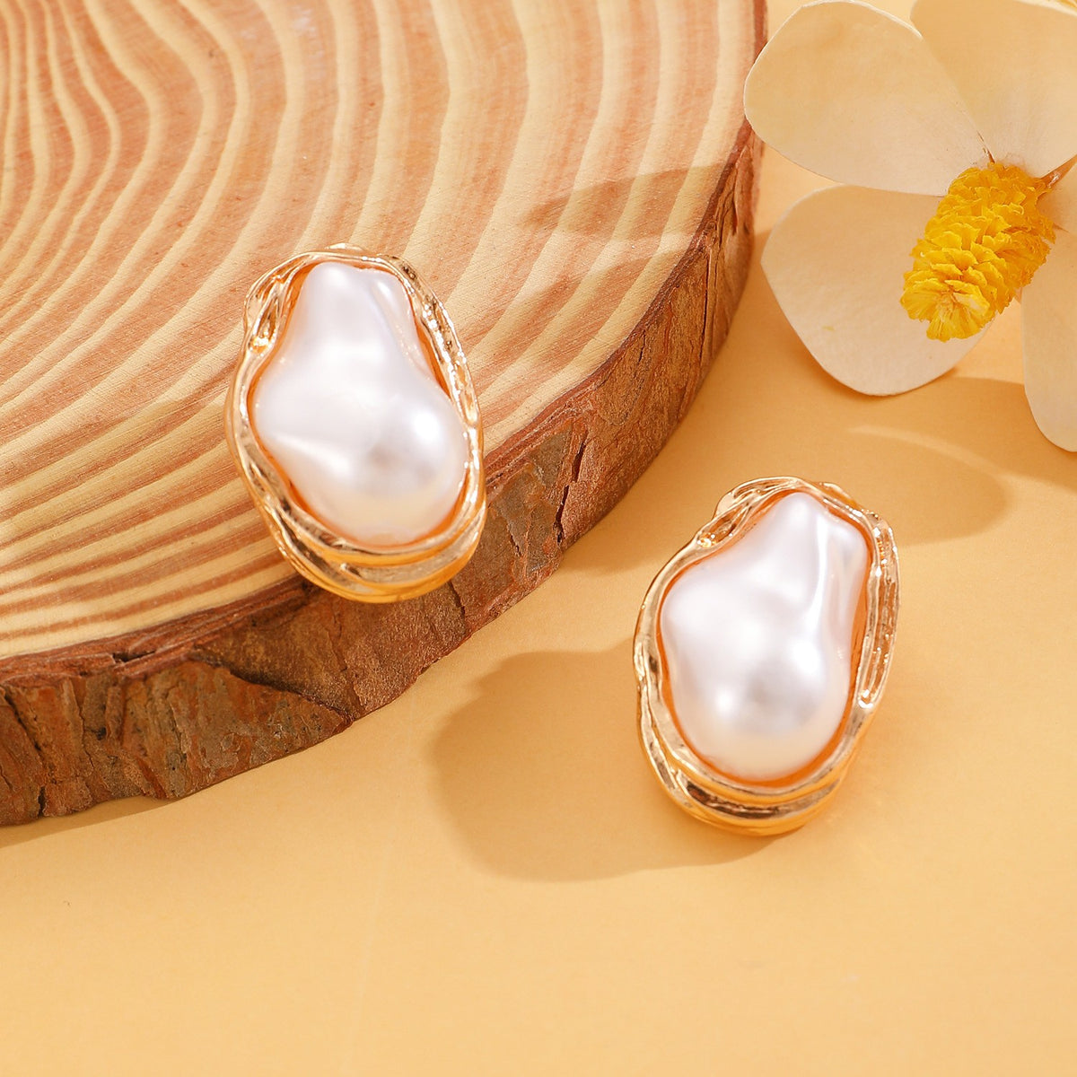 Classy Irregular Faux Pearl Necklace, Bracelet & Earring Set