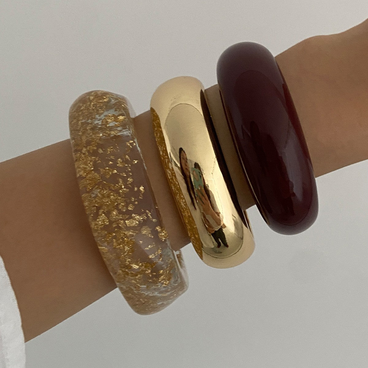 Classy Mixed Texture Acrylic Bangle Set