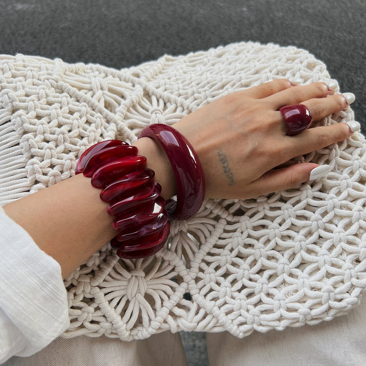 Classy Burgundy Wavy Resin Bracelet & Ring Set