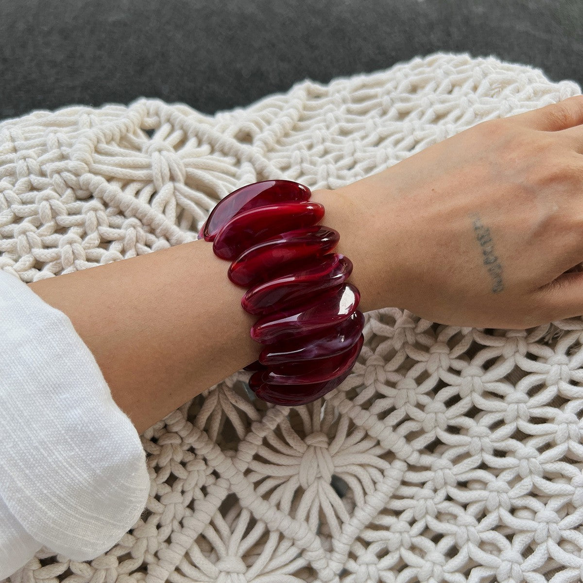 Classy Burgundy Wavy Resin Bracelet & Ring Set