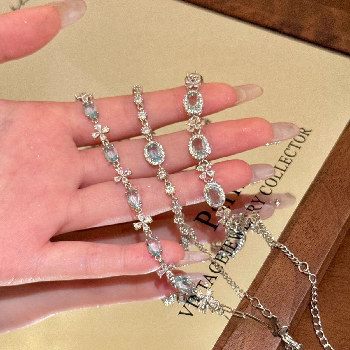 Dainty Blue Oval Floral Bracelet Set