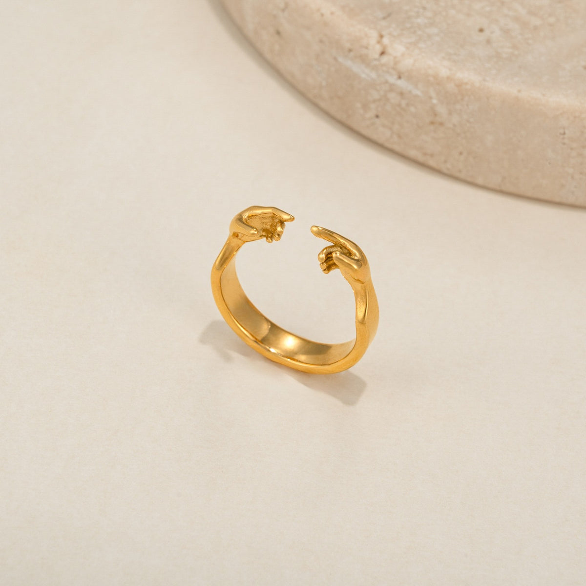 18k Dainty Touching Hands Open Ring
