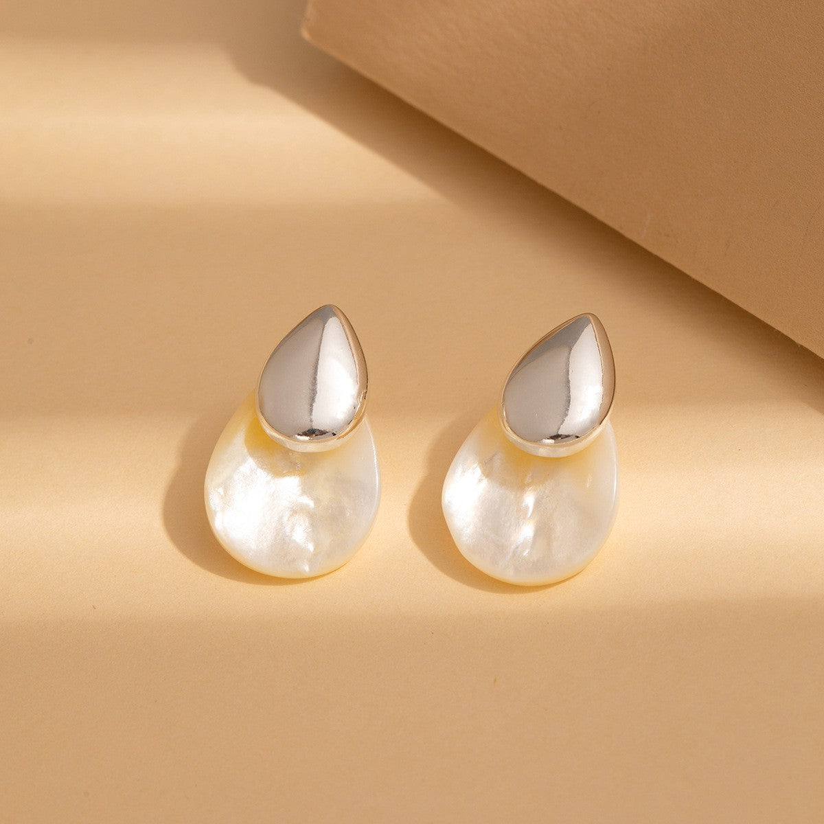 Dainty Mother of Pearl Teardrop Stud Earrings