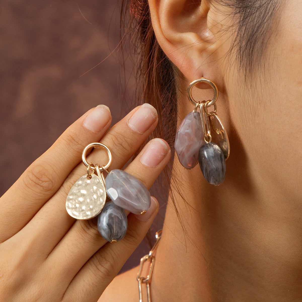 Classy Irregular Stone Pendant Necklace & Earring Set