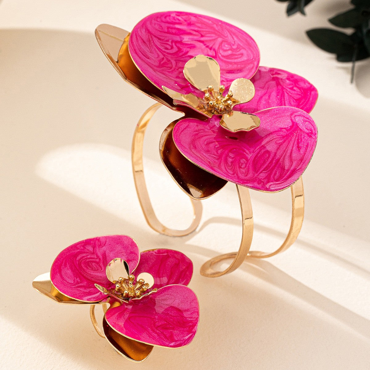 Romantic White Marbled Flower Bangle & Ring Set