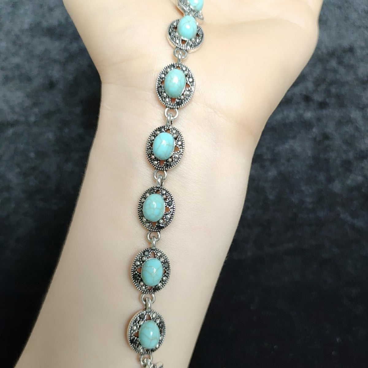 Vintage Oval Turquoise Link Bracelet