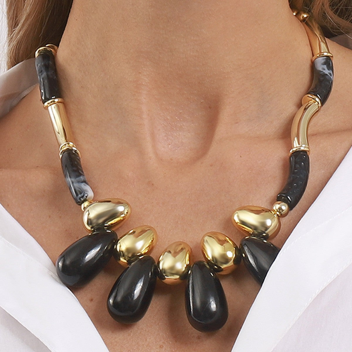 Classy Amber Acrylic Teardrop Collar Necklace