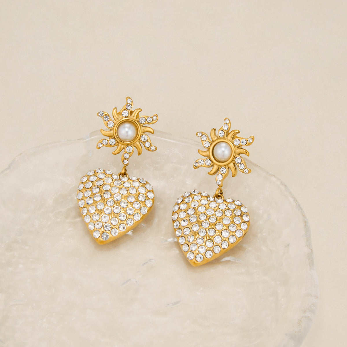 18k Dainty Sun Pearl Heart Earrings