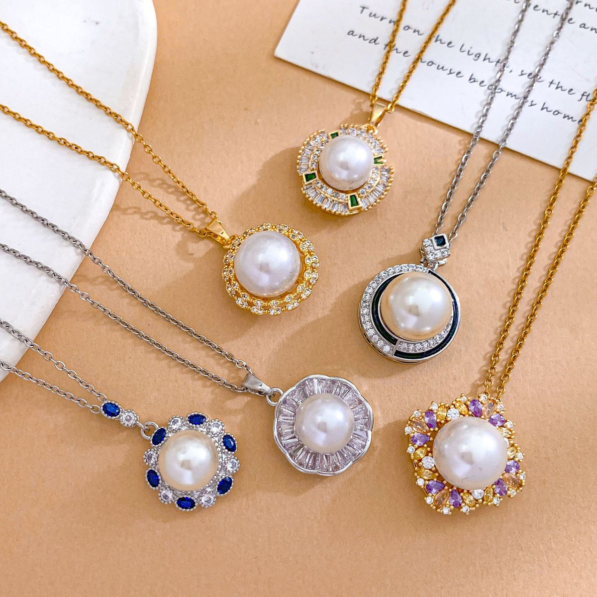 Classy Geometric Faux Pearl Pendant Necklace
