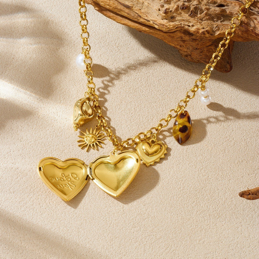 Vintage Engraved Heart Sun Charm Necklace