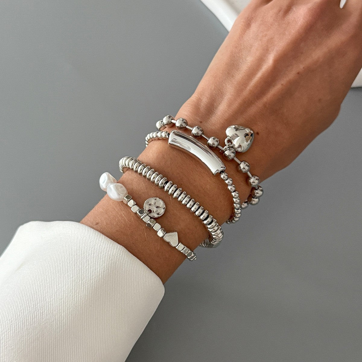 Classy Baroque Pearl & Heart Charm Bracelet Set