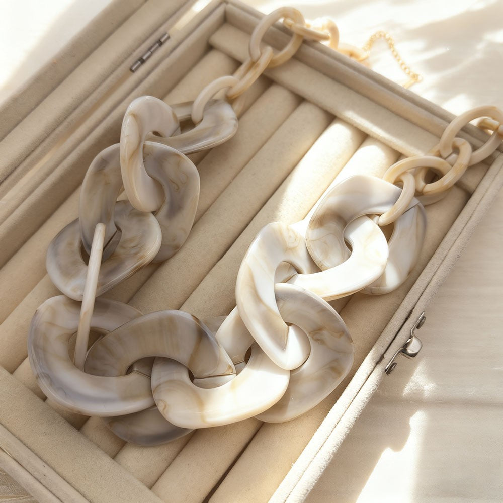 Vintage Inspired Chunky Acrylic Link Necklace