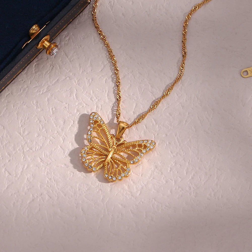 18k Diamond Accented Butterfly Necklace - Veinci