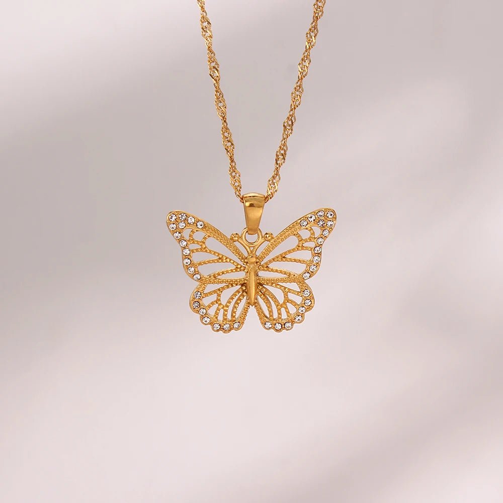 18k Diamond Accented Butterfly Necklace - Veinci