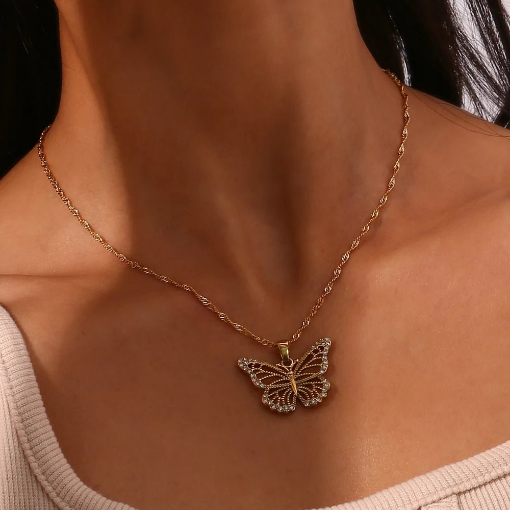 18k Diamond Accented Butterfly Necklace - Veinci