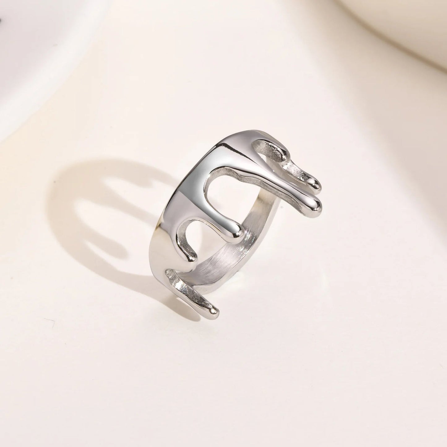 18k Minimal Melting Ring - Veinci