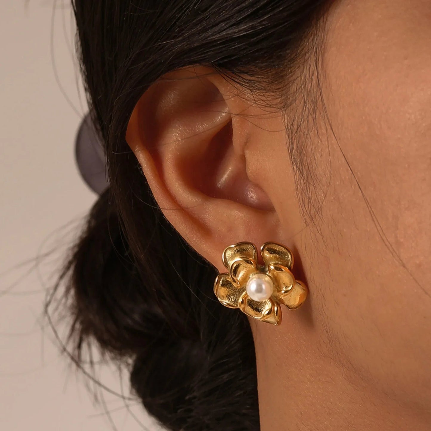 18k Pearl Flower Earrings - Veinci